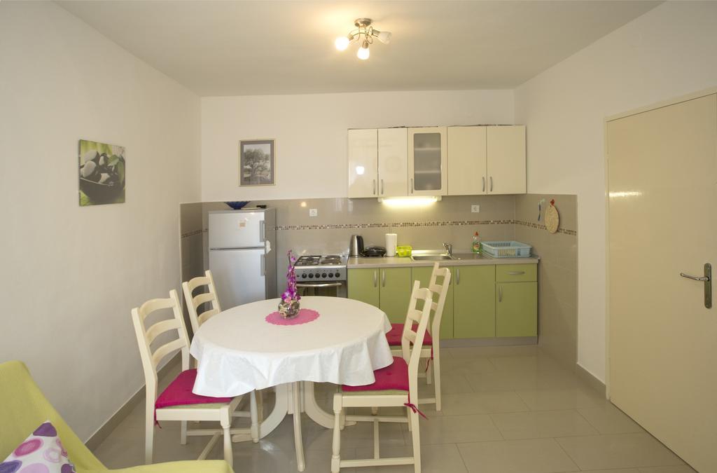 Apartment Pera Split Exterior photo